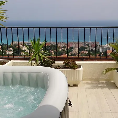 Διαμέρισμα Superbe Studio Avec Terrasse, Jaccuzi, Vue Mer Quartier Fabron A Νίκαια