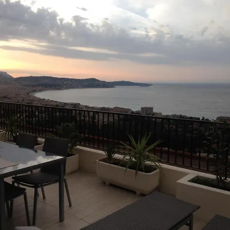 Διαμέρισμα Superbe Studio Avec Terrasse, Jaccuzi, Vue Mer Quartier Fabron A *